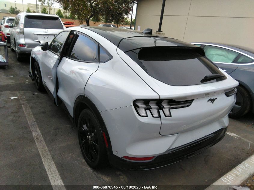 2021 FORD MUSTANG MACH-E PREMIUM - 3FMTK3R73MMA01621