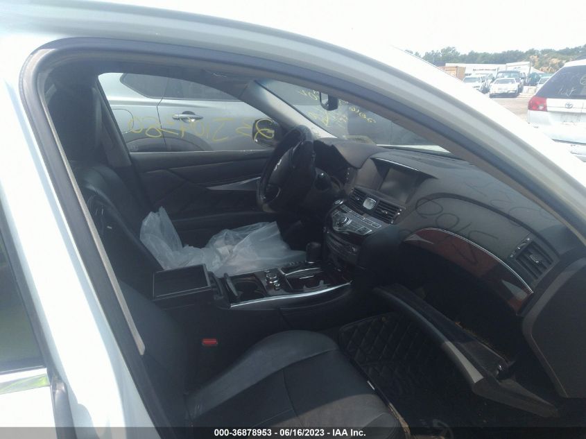 2016 INFINITI Q70L JN1BY1PP4GM630636