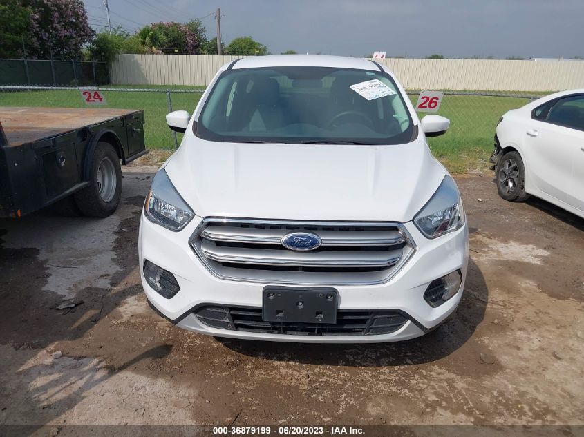 2017 FORD ESCAPE SE - 1FMCU9GD1HUC26076