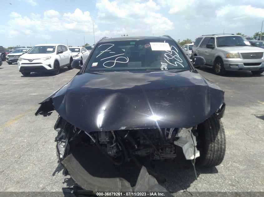 VIN WA1BCCFS1JR005855 2018 AUDI Q3 PREMIUM/SPORT PREMIUM