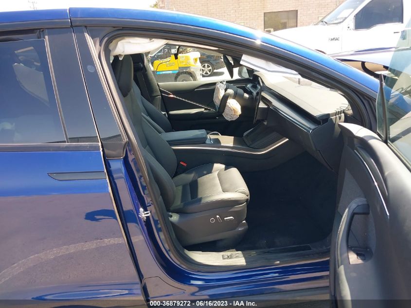 2022 TESLA MODEL X PLAID - 7SAXCBE65NF349830