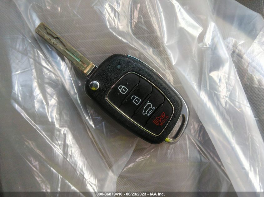 2019 HYUNDAI TUCSON SE - KM8J23A47KU901018