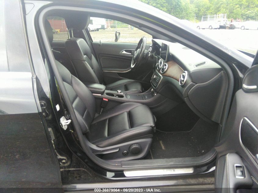 2016 MERCEDES-BENZ GLA GLA 250 - WDCTG4GB7GJ190689