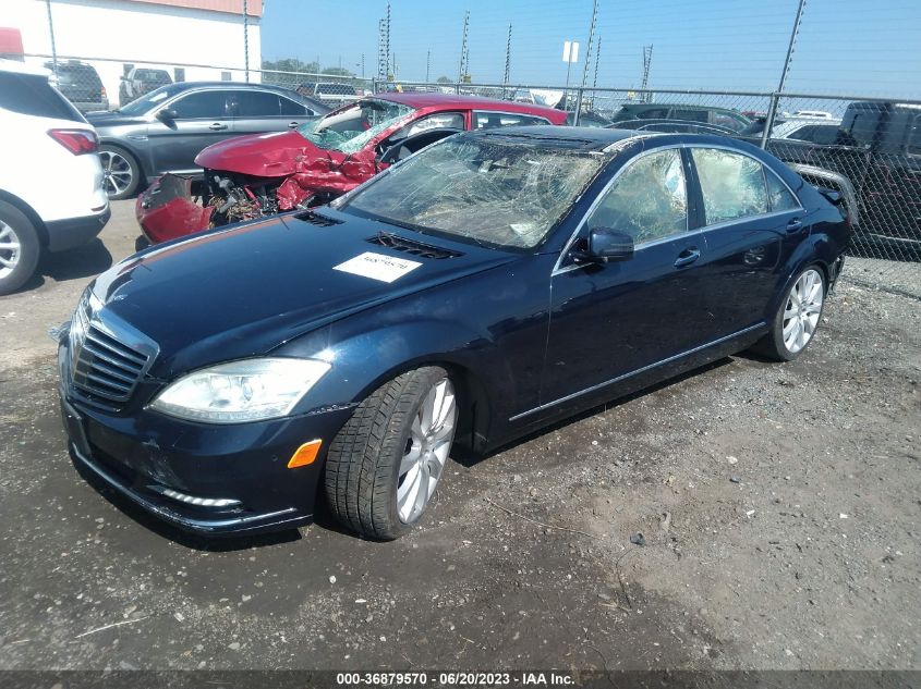 2013 MERCEDES-BENZ S-CLASS S 550 - WDDNG7DB3DA518695