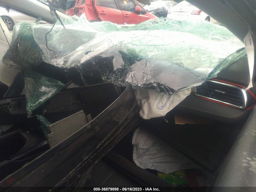 2018 TOYOTA CAMRY LE/SE/XLE/L - 4T1B11HK0JU128827