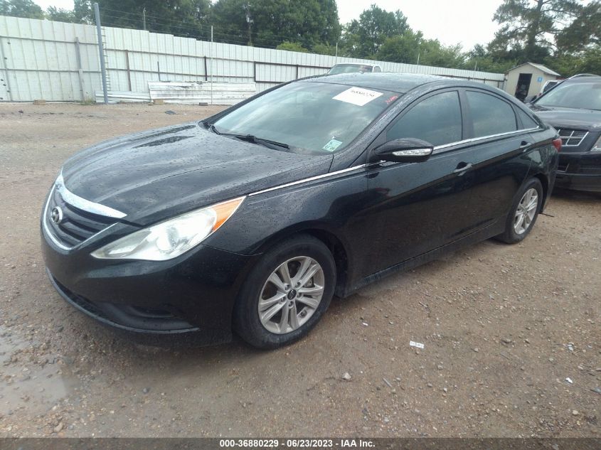 2014 HYUNDAI SONATA GLS - 5NPEB4AC6EH823090