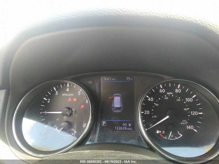 VIN 5N1AT2MT2JC735781 2018 NISSAN ROGUE S/SL