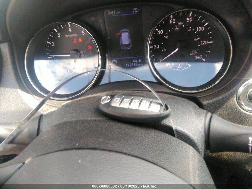 VIN 5N1AT2MT2JC735781 2018 NISSAN ROGUE S/SL
