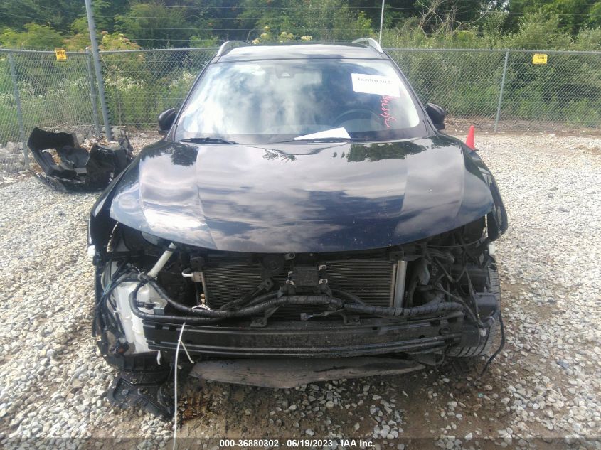 VIN 5N1AT2MT2JC735781 2018 NISSAN ROGUE S/SL