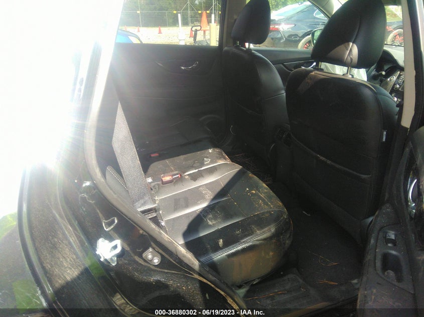VIN 5N1AT2MT2JC735781 2018 NISSAN ROGUE S/SL