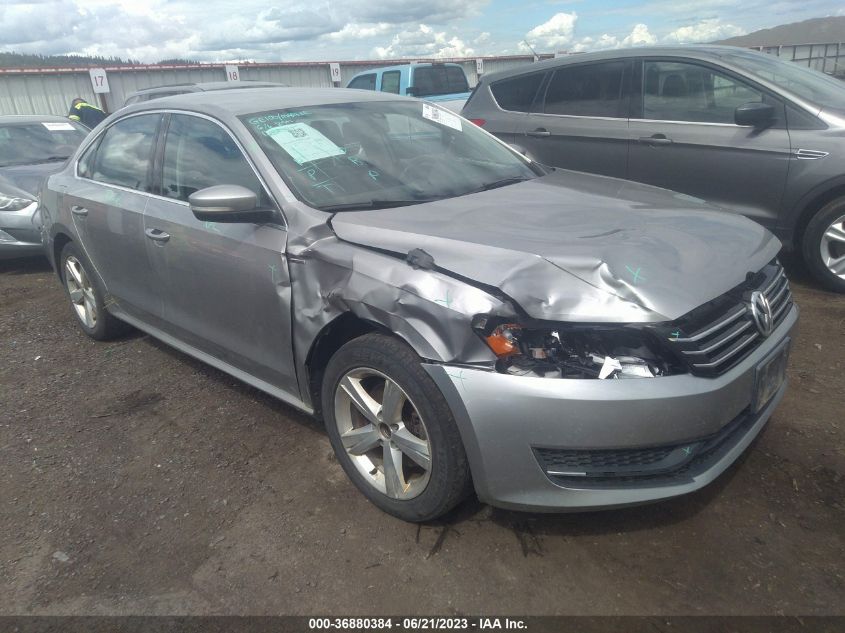 2014 VOLKSWAGEN PASSAT WOLFSBURG ED - 1VWAT7A3XEC037119