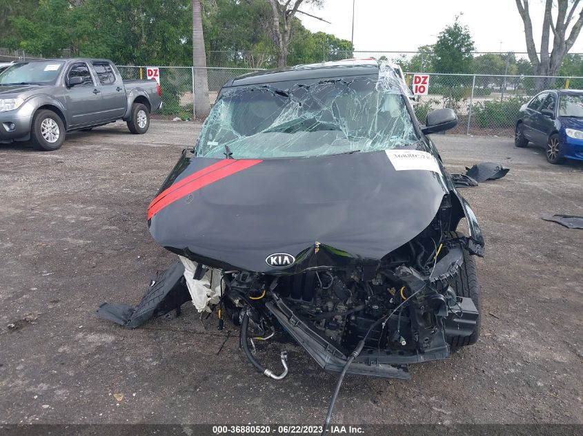2015 KIA SOUL + - KNDJP3A55F7144039
