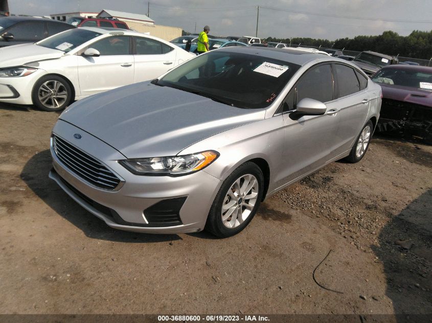 3FA6P0HD1KR111615 2019 FORD FUSION - Image 2