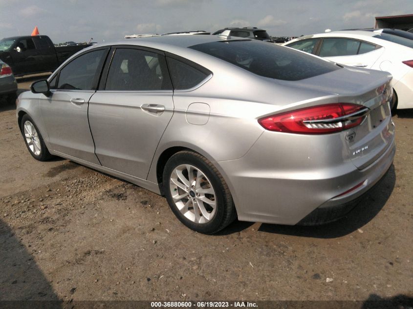 3FA6P0HD1KR111615 2019 FORD FUSION, photo no. 3