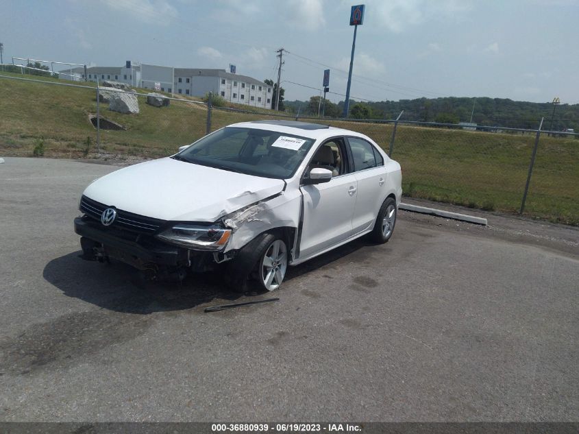 2013 VOLKSWAGEN JETTA SEDAN TDI W/PREMIUM - 3VWLL7AJ1DM415249