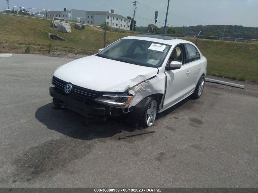 2013 VOLKSWAGEN JETTA SEDAN TDI W/PREMIUM - 3VWLL7AJ1DM415249