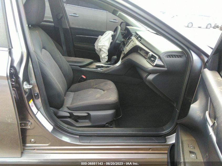 2019 TOYOTA CAMRY LE/SE/XLE/L - 4T1B11HK0KU162896