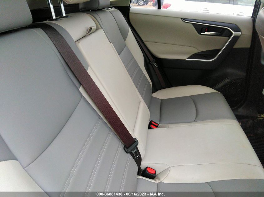 2019 TOYOTA RAV4 XLE PREMIUM - JTMC1RFV1KD017032