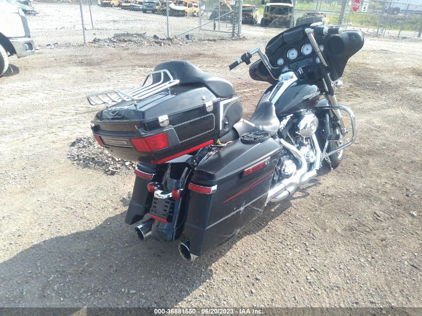2011 HARLEY-DAVIDSON FLHX - 1HD1KBM17BB650298