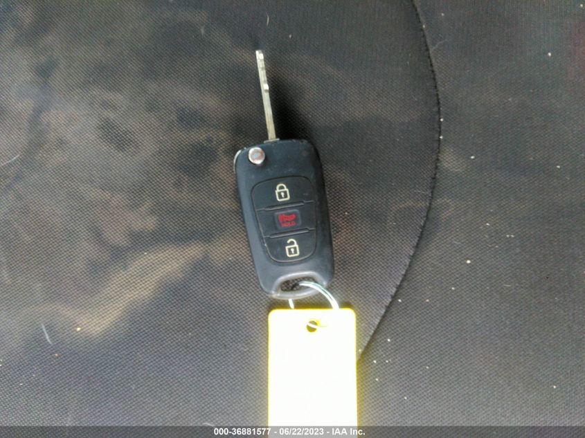 2013 KIA SOUL + - KNDJT2A64D7616632
