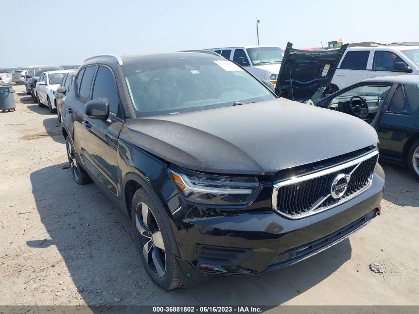 YV4162XZXK2012275 VOLVO XC40 MOMENTUM/R-DESIGN 2019