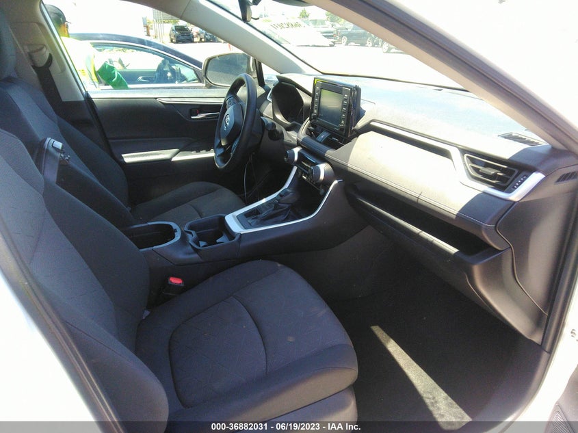 VIN 2T3P1RFV1LC120670 2020 TOYOTA RAV4 XLE