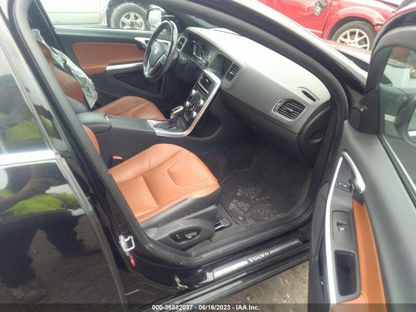 2016 VOLVO S60 T5 DRIVE-E PREMIER - YV126MFK4G2392349