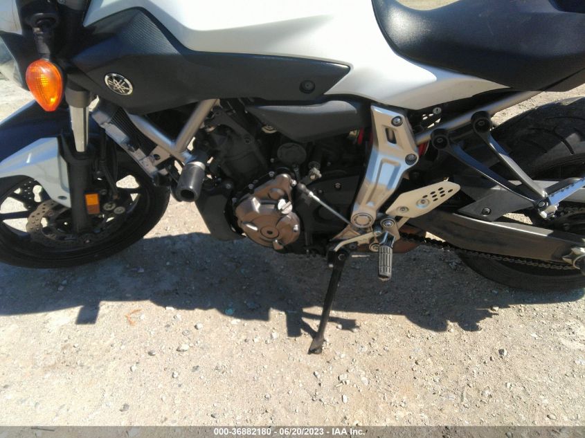 2015 YAMAHA FZ07 C JYARM06Y6FA000169