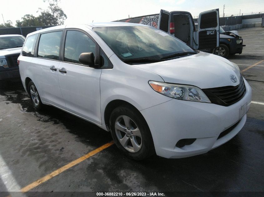 2015 TOYOTA SIENNA - 5TDZK3DC0FS671049