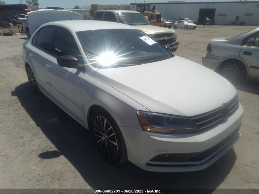 2016 VOLKSWAGEN JETTA SEDAN 1.8T SPORT - 3VWD17AJ1GM399780