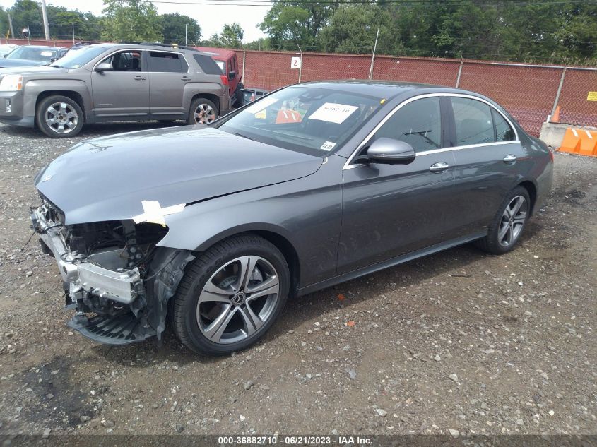 2019 MERCEDES-BENZ E-CLASS E 300 - WDDZF4KB0KA570630