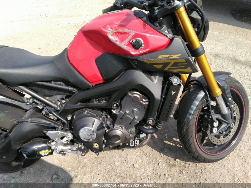 2014 YAMAHA FZ09 JYARN33E4EA002087