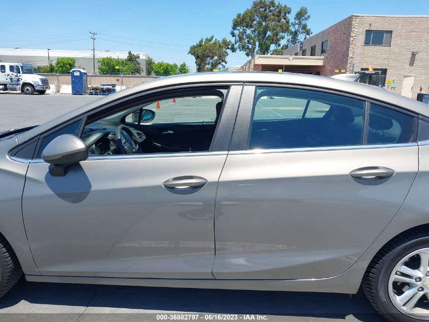 2018 CHEVROLET CRUZE LT - 1G1BE5SM4J7248101