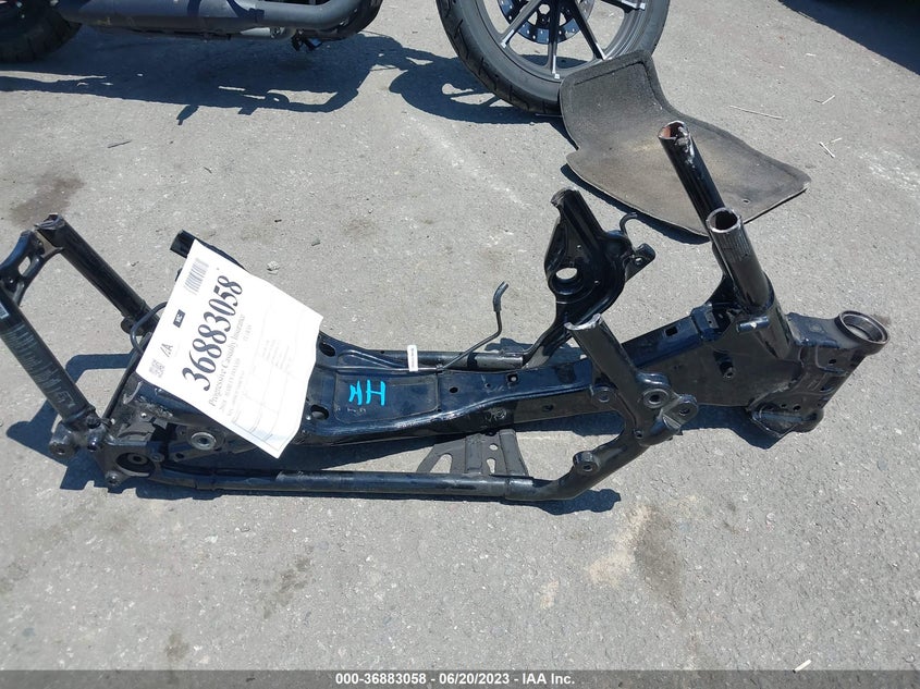 VIN 1HD1KTC3XJB678345 2018 HARLEY-DAVIDSON FLTRXS ROAD GLIDE SPECIAL
