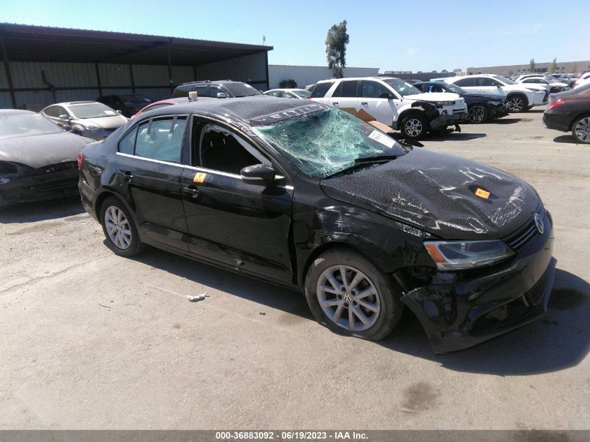 2014 VOLKSWAGEN JETTA SEDAN SE W/CONNECTIVITY - 3VWD17AJ5EM311505