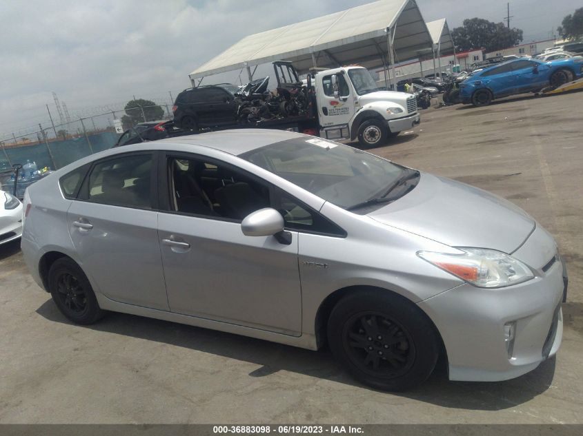 2015 TOYOTA PRIUS FOUR - JTDKN3DU5F1994690