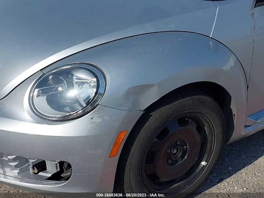 2013 VOLKSWAGEN BEETLE COUPE 2.5L W/SUN - 3VWJP7AT7DM676673
