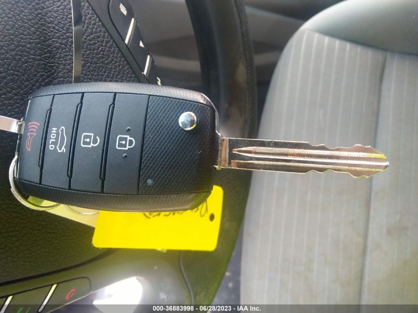 2018 KIA FORTE LX - 3KPFL4A70JE212037