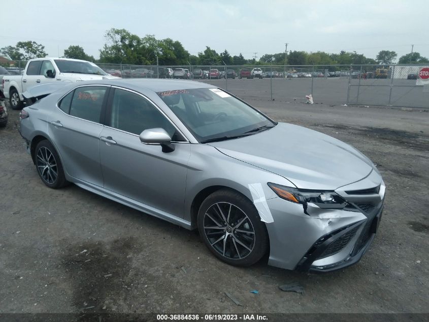 2022 TOYOTA CAMRY SE - 4T1G11AK2NU677922