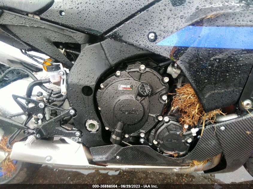 2022 YAMAHA YZFR1M JYARN67E9NA000556