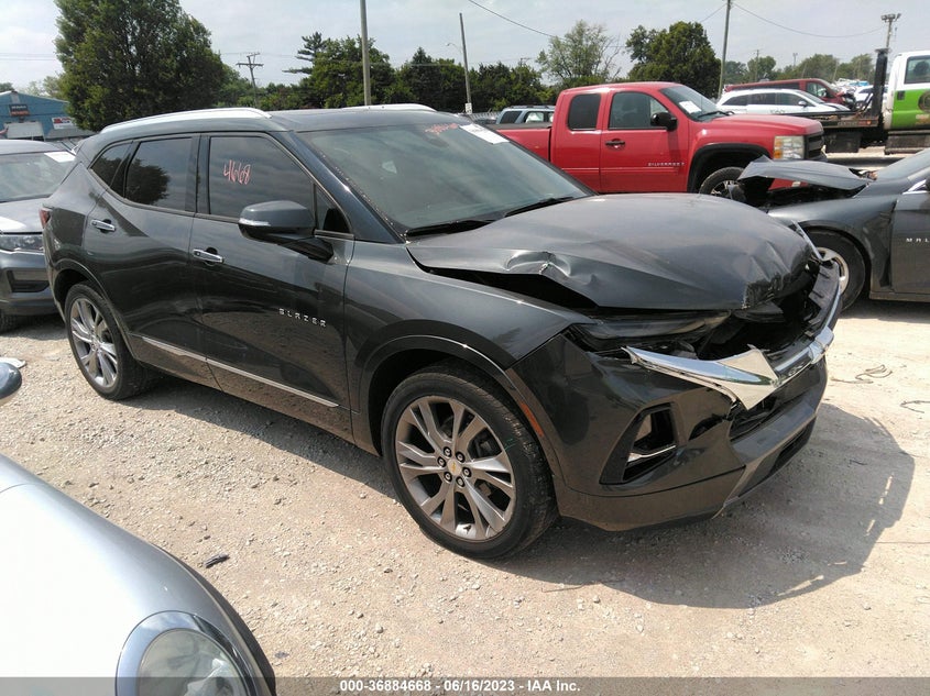 VIN 3GNKBFRS0KS570688 2019 CHEVROLET BLAZER PREMIER