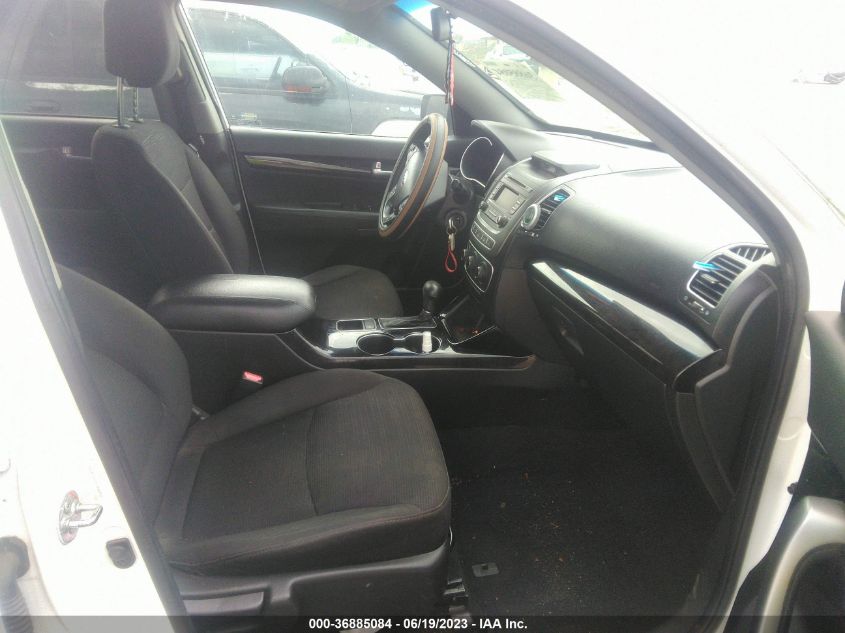 2014 KIA SORENTO LX - 5XYKT3A6XEG425716