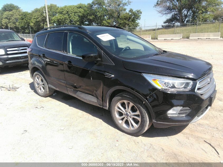 2017 FORD ESCAPE SE - 1FMCU9GD9HUE05465