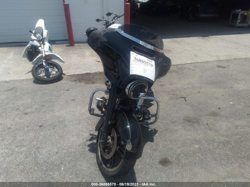 2016 HARLEY-DAVIDSON FLHXS STREET GLIDE SPECIAL - 1HD1KRM13GB610929