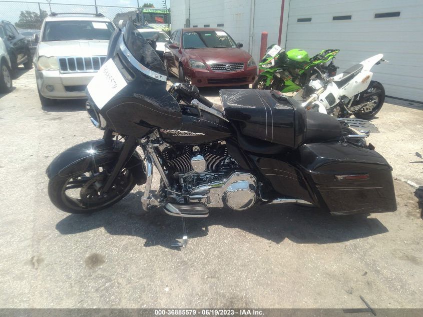 2016 HARLEY-DAVIDSON FLHXS STREET GLIDE SPECIAL - 1HD1KRM13GB610929
