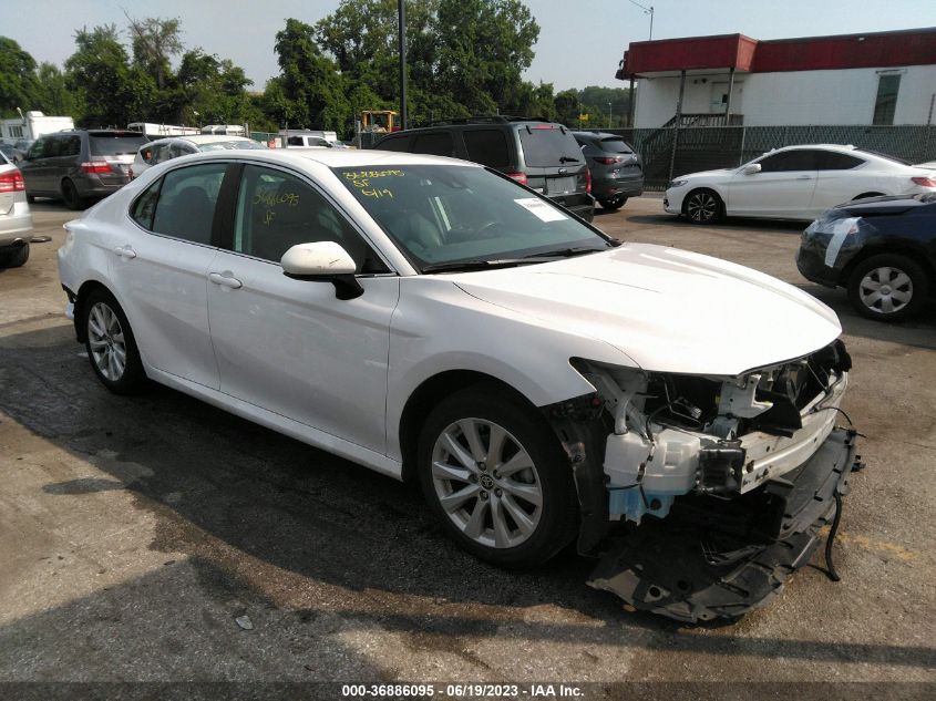 2020 TOYOTA CAMRY LE - 4T1C11AK0LU977972