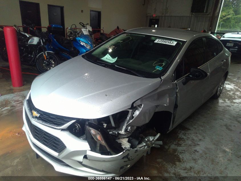 2018 CHEVROLET CRUZE LT - 1G1BE5SM9J7128956