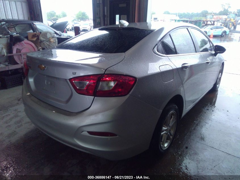 2018 CHEVROLET CRUZE LT - 1G1BE5SM9J7128956