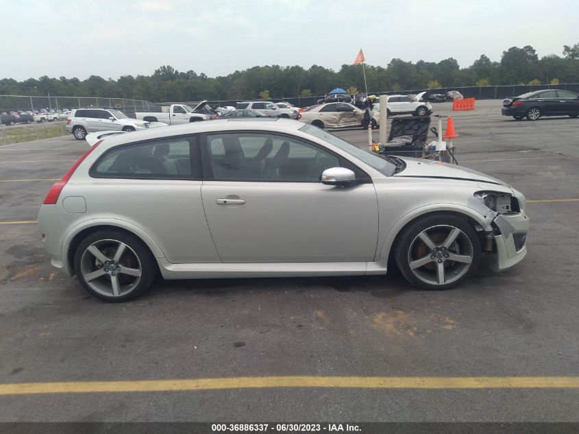 2013 VOLVO C30 T5 - YV1672MK0D2310408