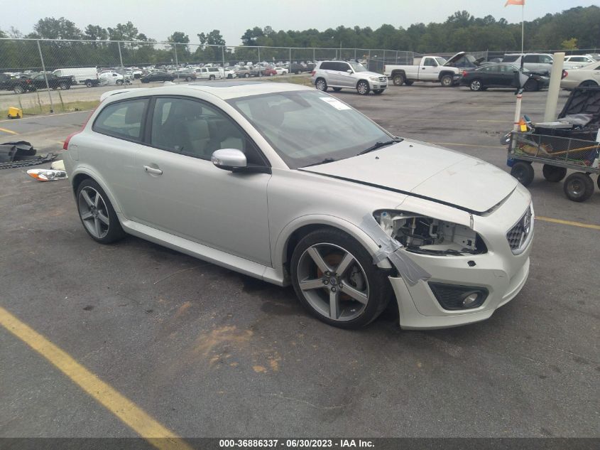 2013 VOLVO C30 T5 - YV1672MK0D2310408